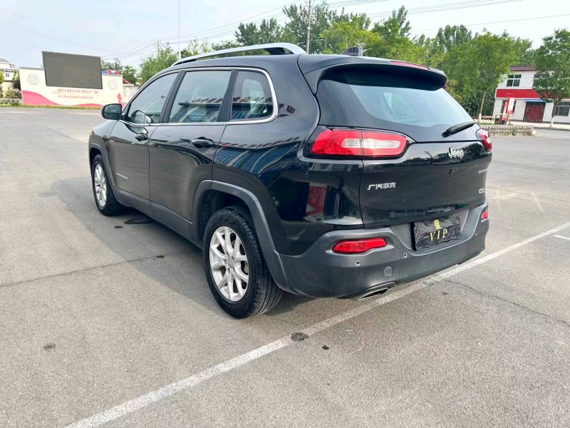 徐州17年Jeep自由光7