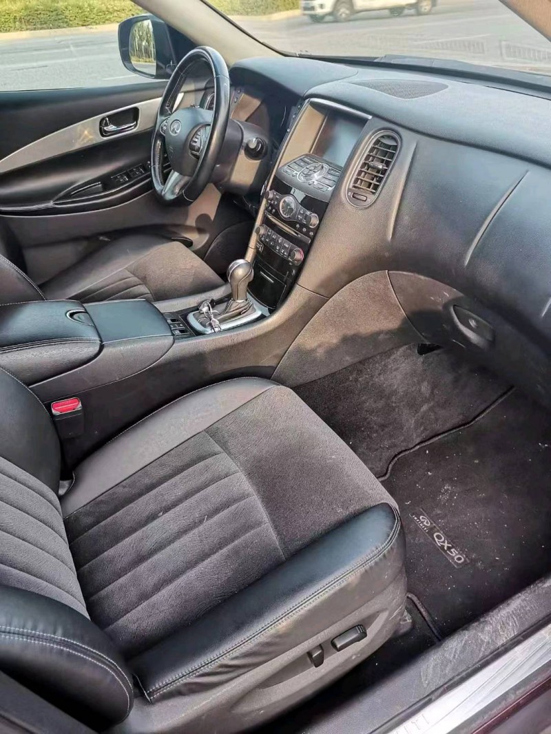 淮南16年英菲尼迪QX505