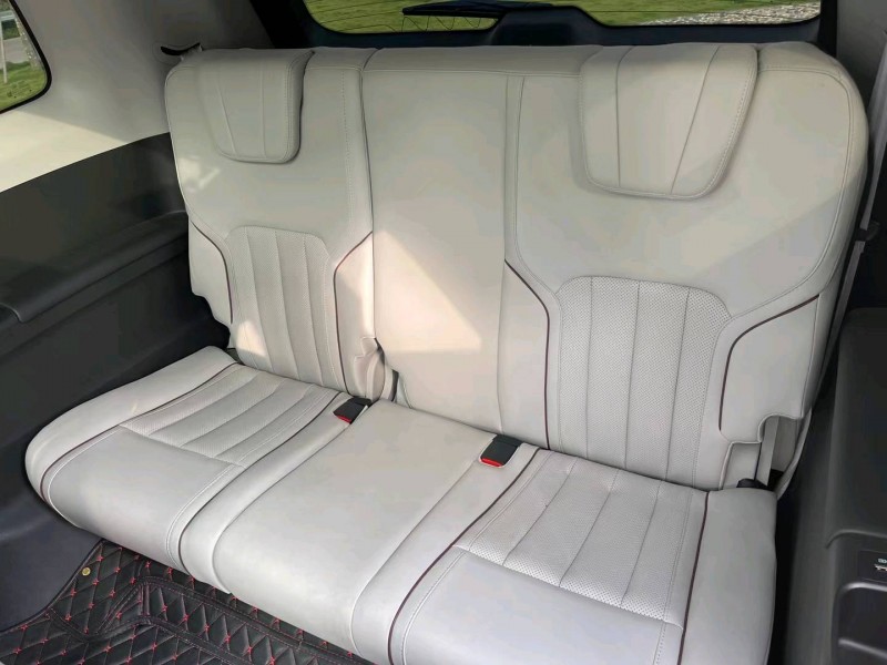 汕头21年福特领裕8