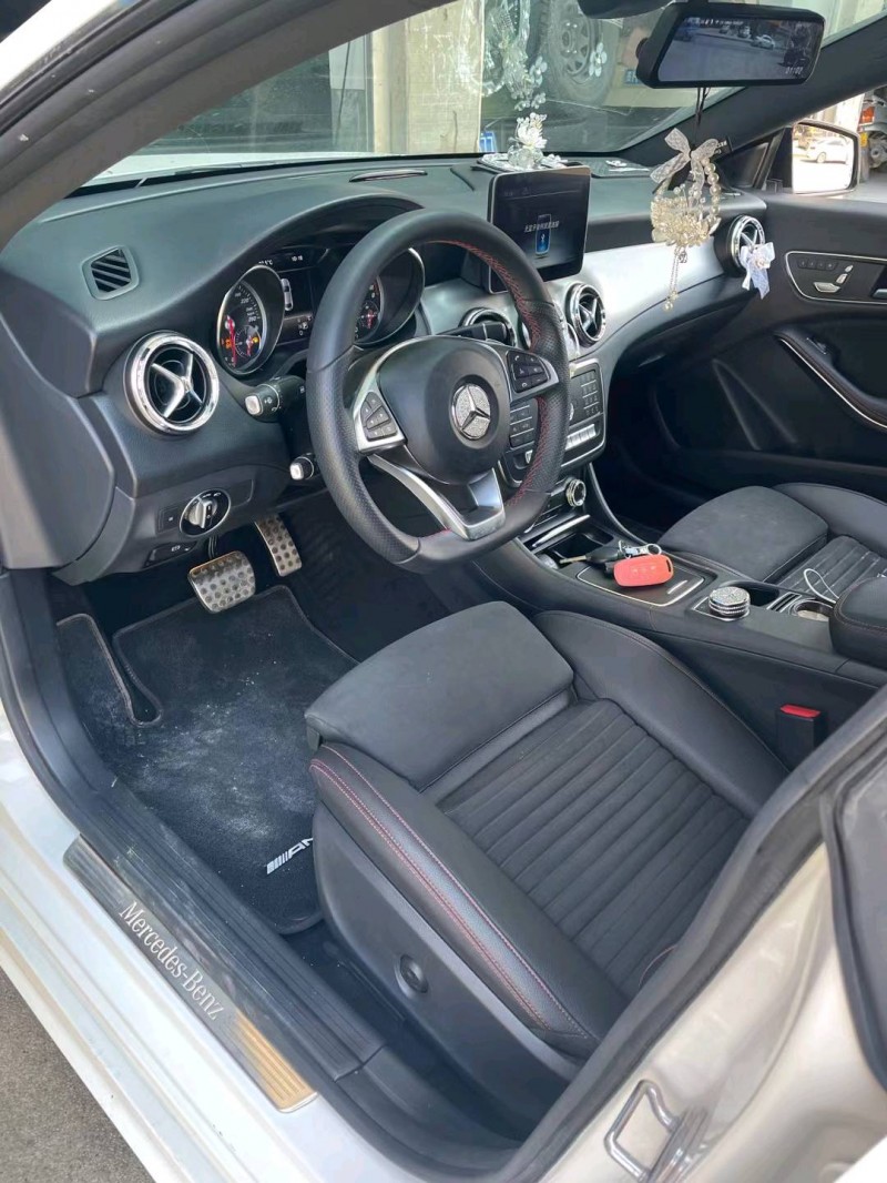 衡阳18年奔驰CLA5