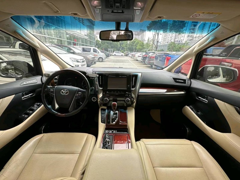 淮南16年丰田埃尔法2