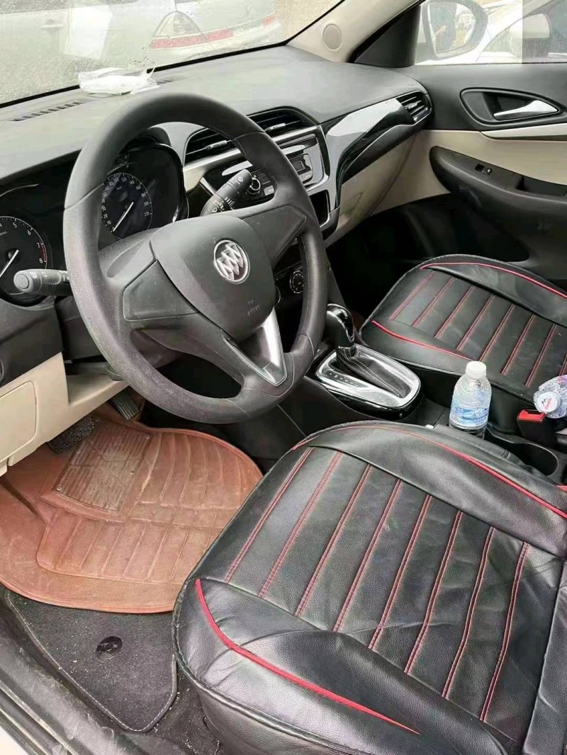 枣庄21年别克君越7