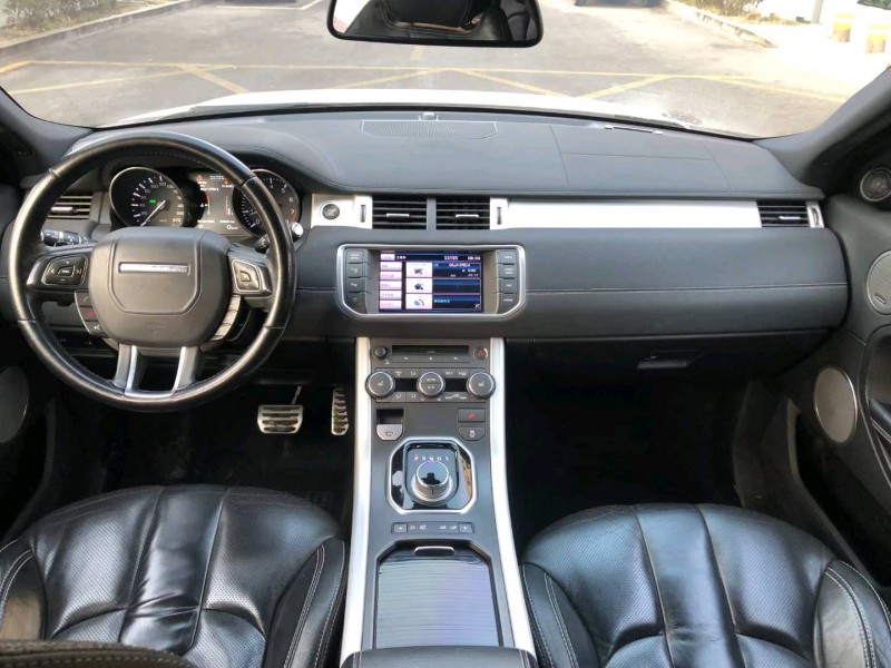 青岛12年路虎极光5