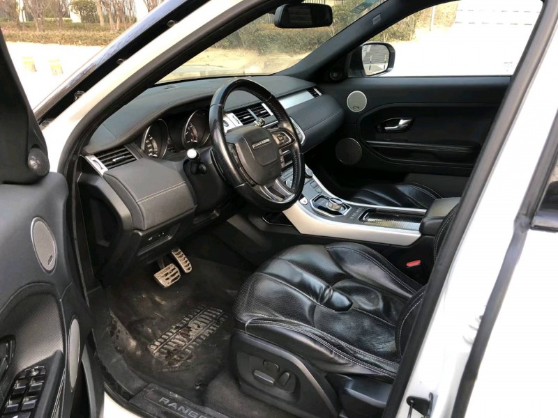 青岛12年路虎极光8