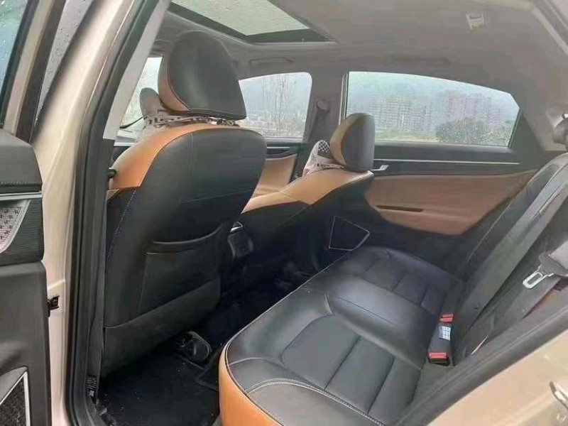 佛山21年吉利帝豪GL4