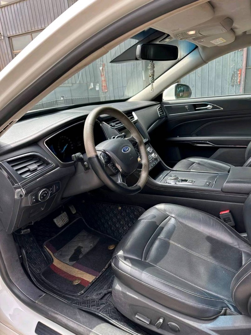 沈阳16年福特金牛座9