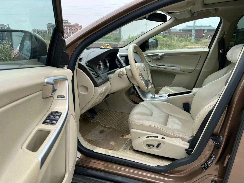 宜昌12年沃爾沃XC605