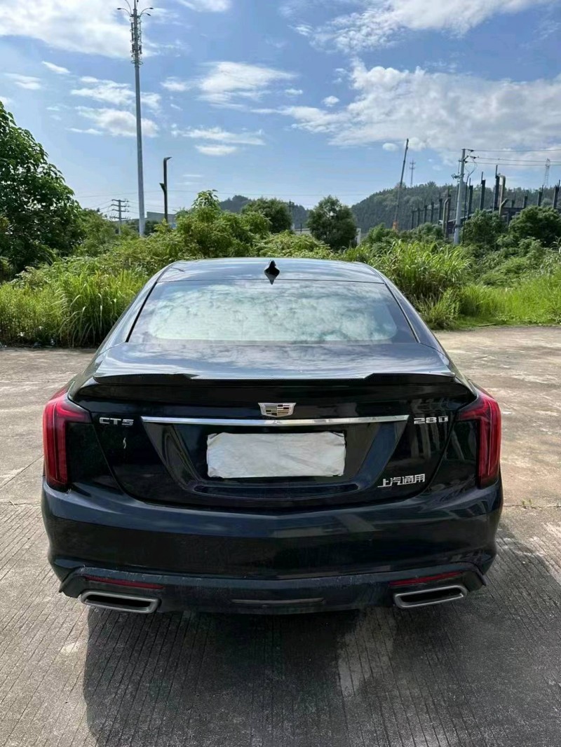 新余23年凯迪拉克CT52