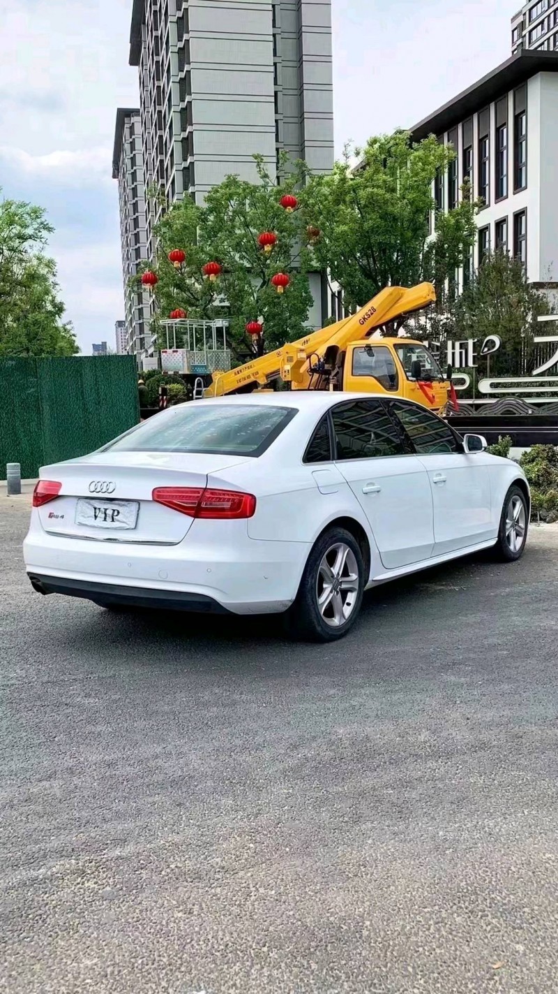 廊坊15年奥迪A4L8