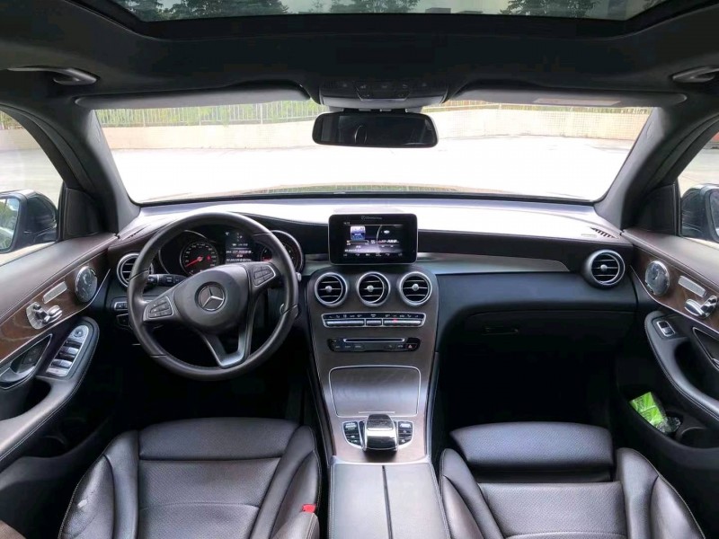 广州17年奔驰GLC4