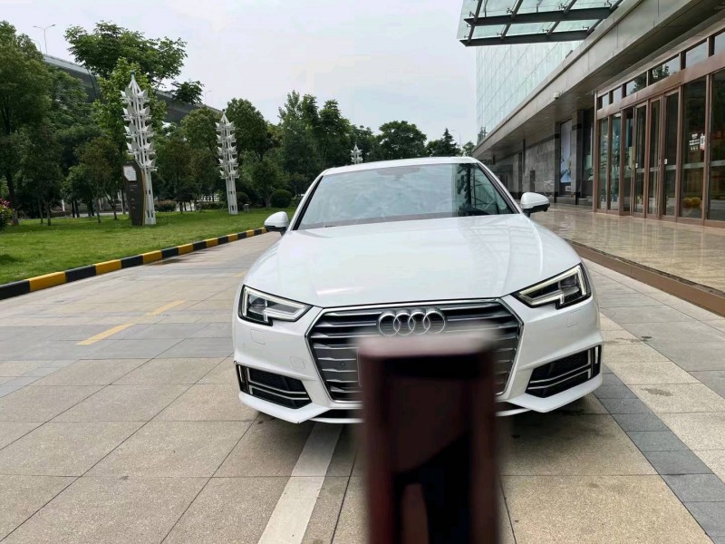 宜昌18年奥迪A4L1