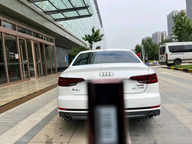 宜昌18年奥迪A4L2