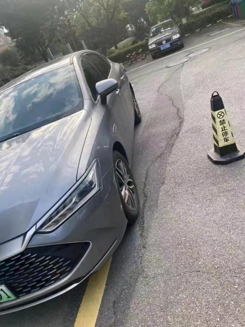 珠海21年比亚迪秦3