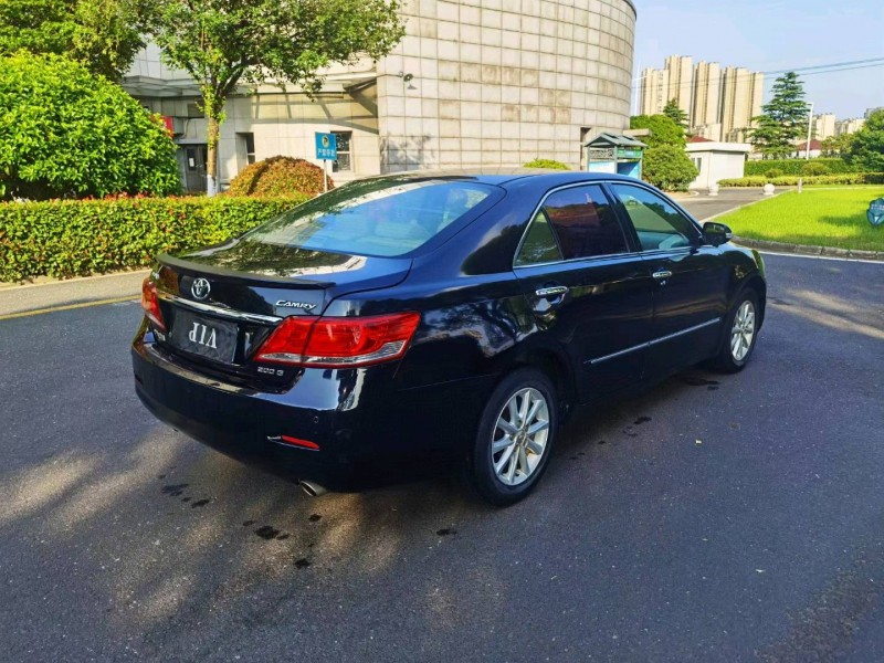 济南11年丰田凯美瑞7