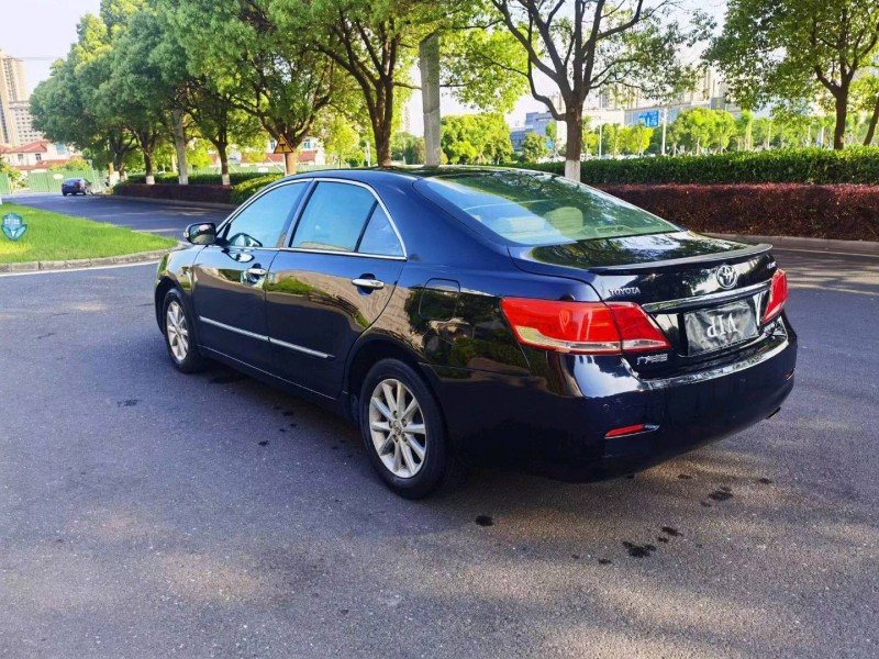 济南11年丰田凯美瑞8