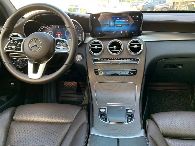 中山21年奔驰GLC7