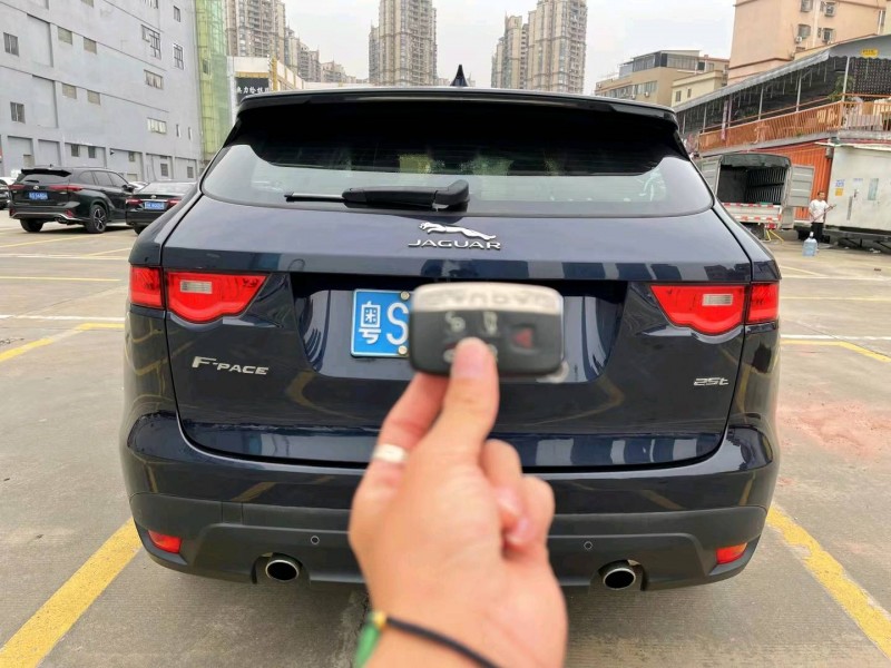 广州17年捷豹F-PACE8