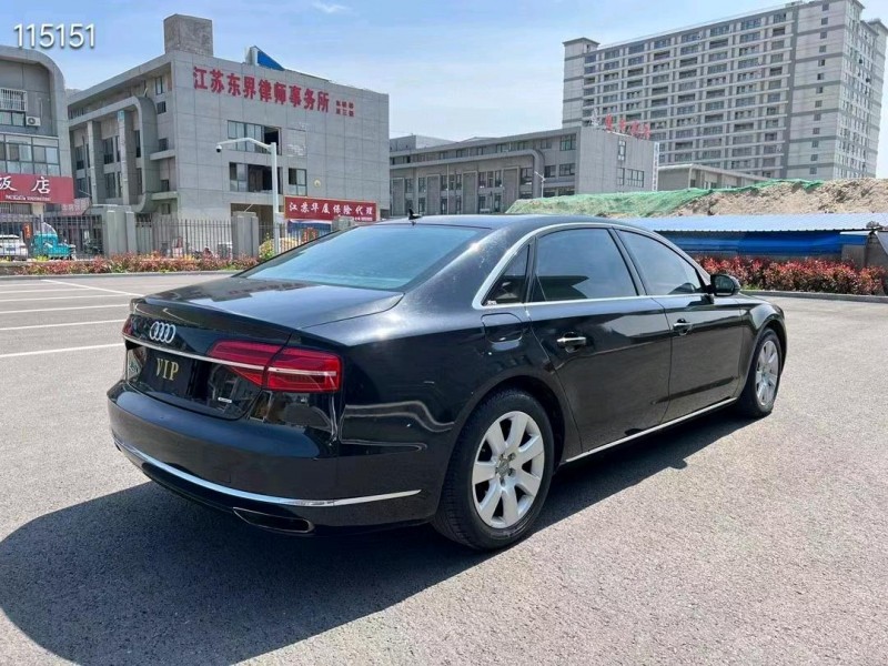 盐城16年奥迪A8L8