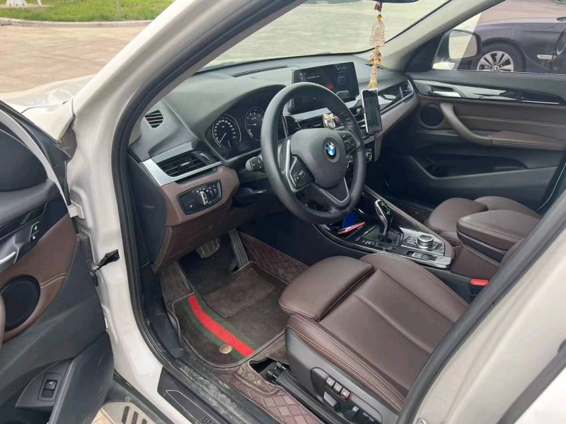 济南19年宝马X17