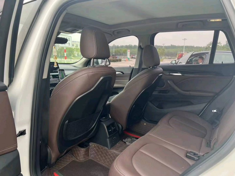 济南19年宝马X18