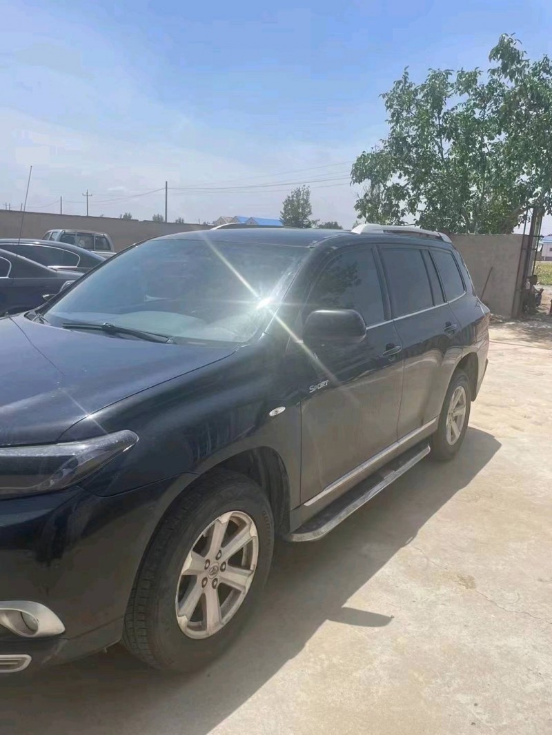 济南13年丰田汉兰达4