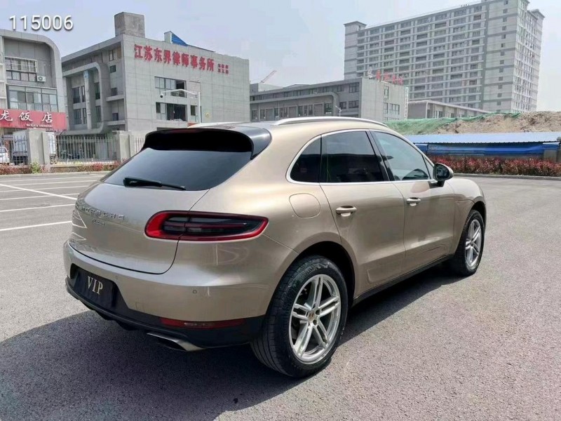 盐城14年保时捷Macan8