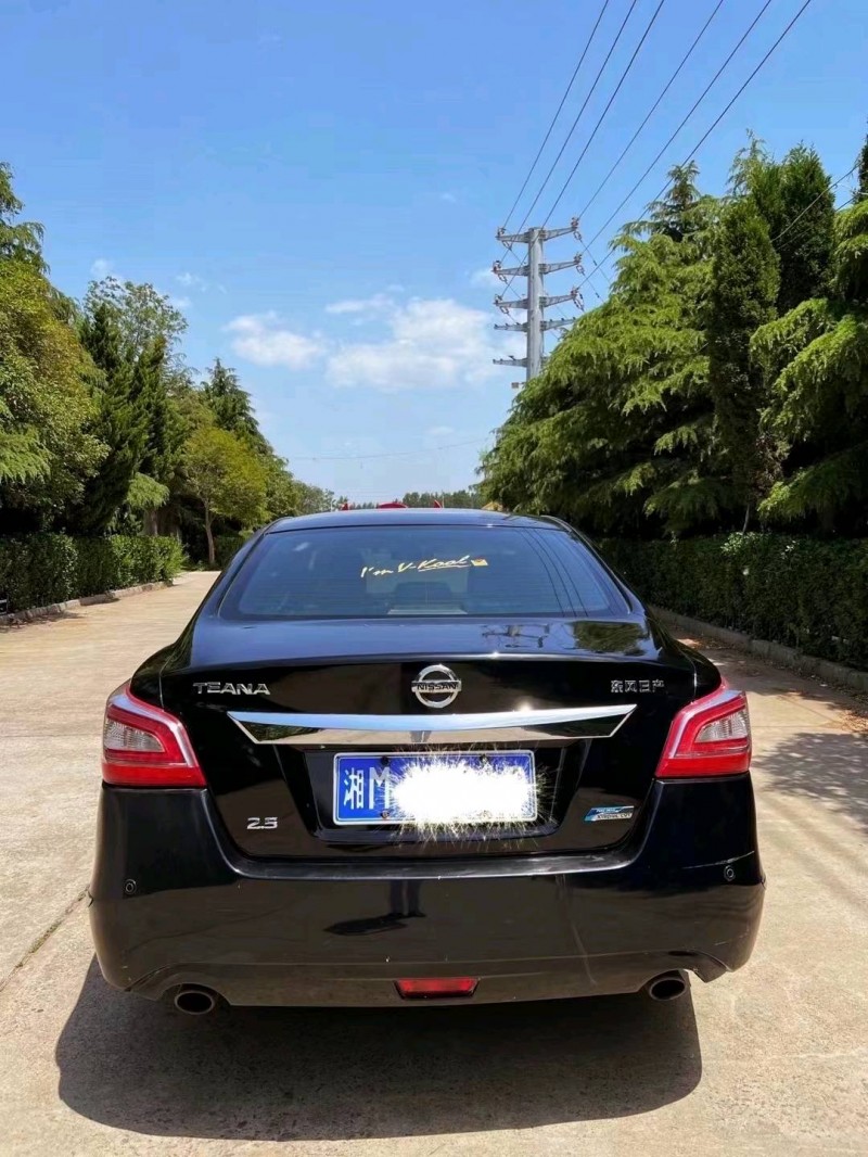 东营13年日产天籁2
