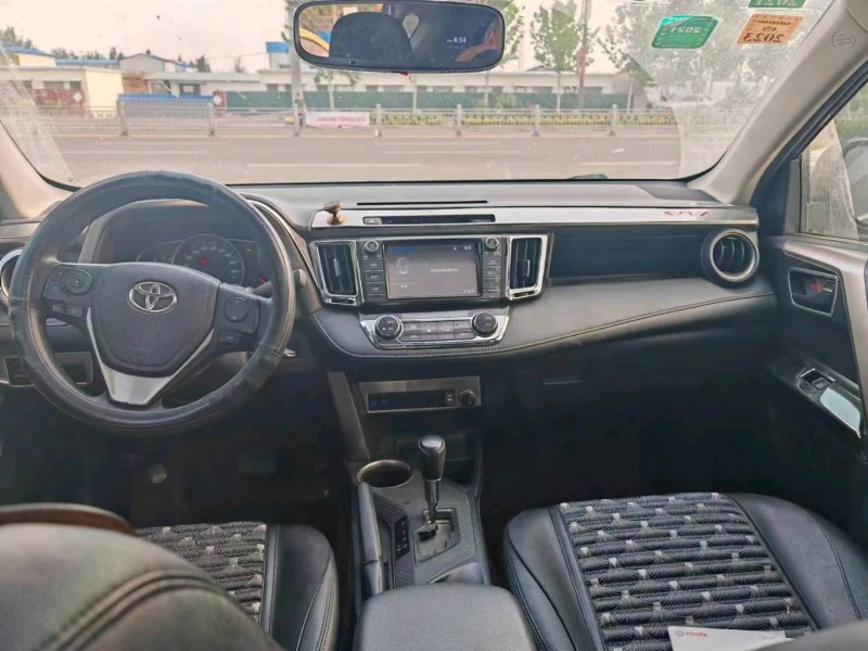 青岛15年丰田RAV4荣放6