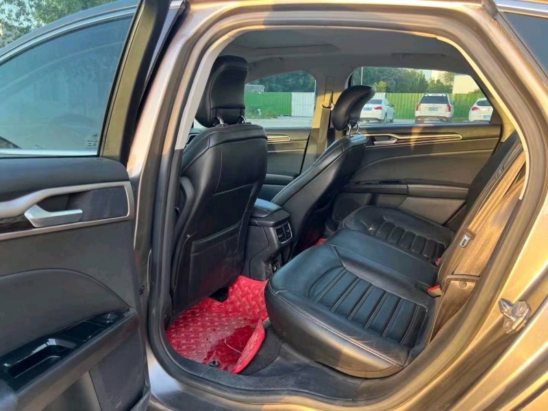 济宁14年福特蒙迪欧7