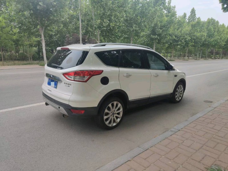 济南14年福特翼虎8