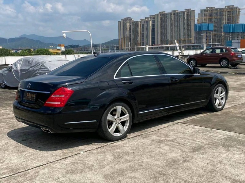 东莞10年奔驰S8
