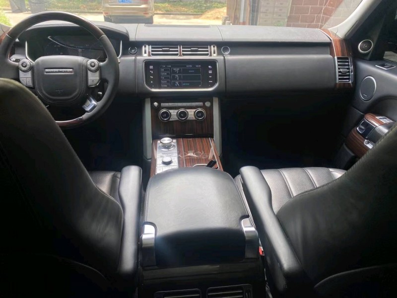 苏州13年路虎揽胜行政4