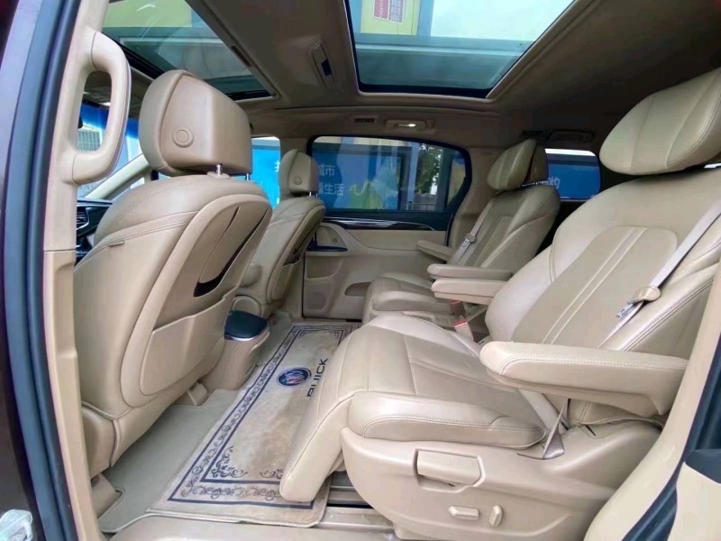 东营19年别克GL84