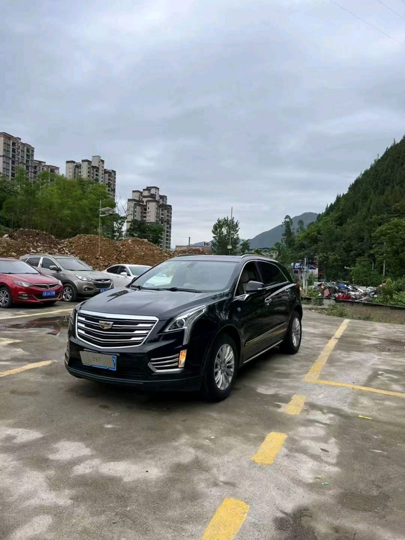重庆16年凯迪拉克XT52