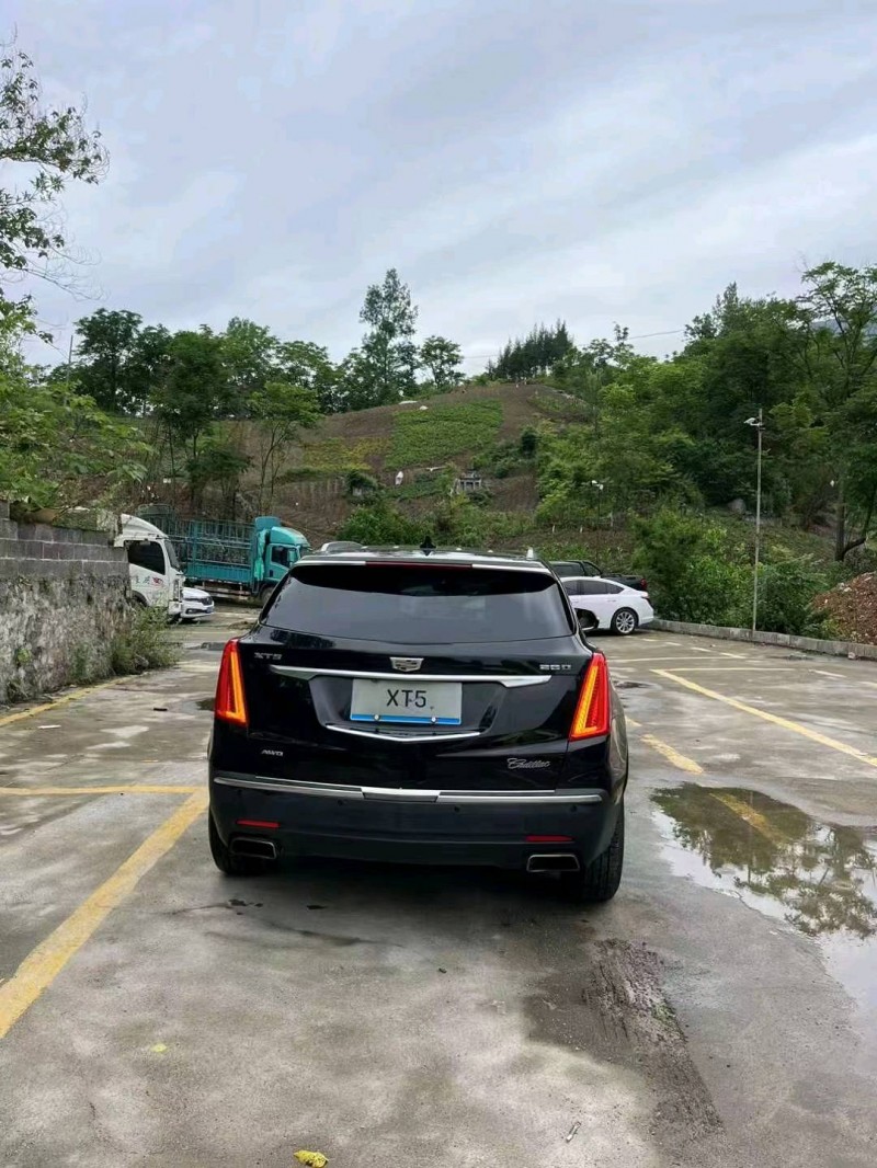 重庆16年凯迪拉克XT55