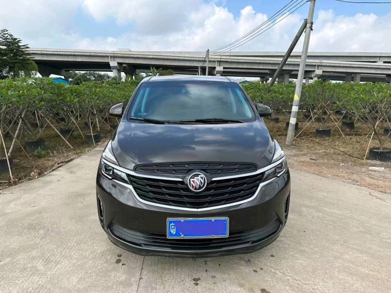 广州22年别克GL81