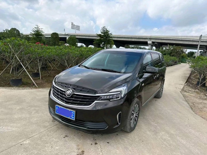 广州22年别克GL83