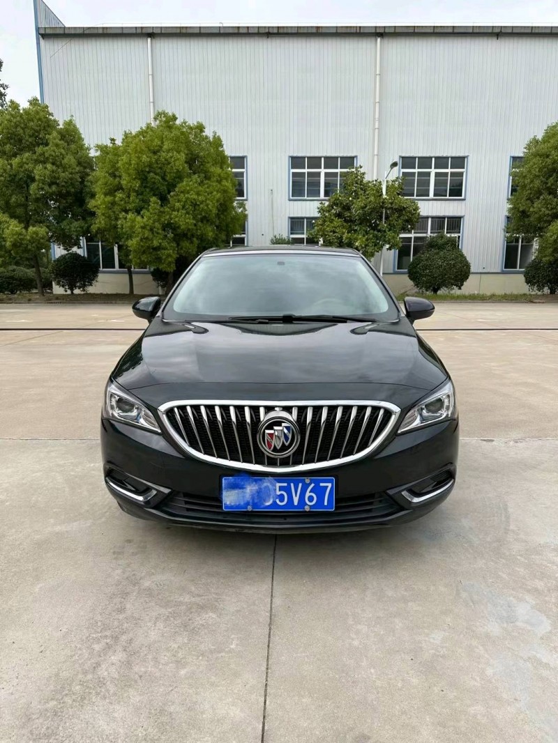 宿迁17年别克威朗1