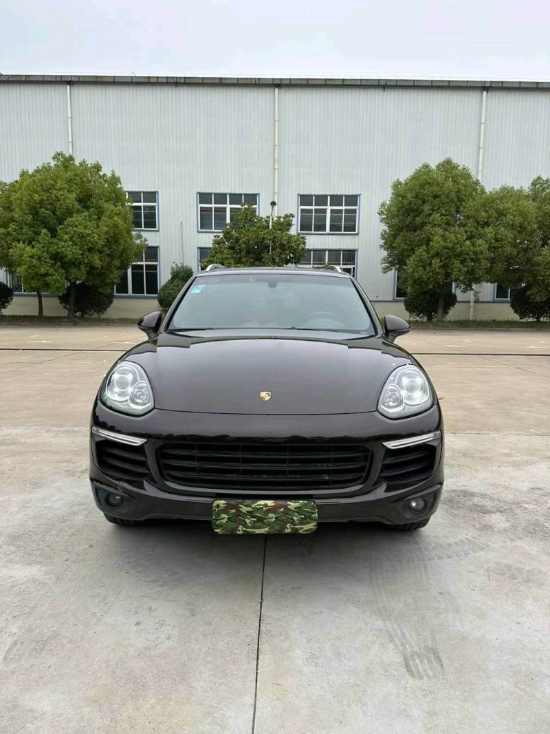 宿迁18年保时捷卡宴1
