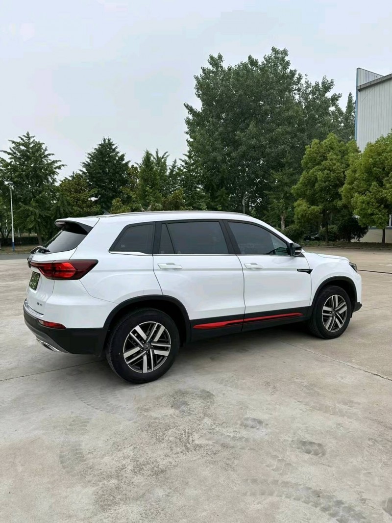 宿迁23年长安汽车CS757