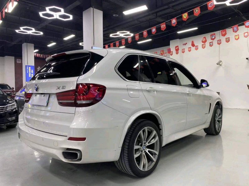 重庆18年宝马X59