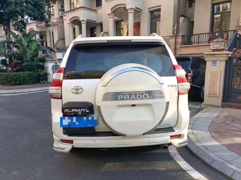 衡阳17年丰田普拉多3