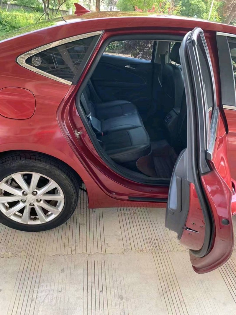 衡阳15年别克威朗5