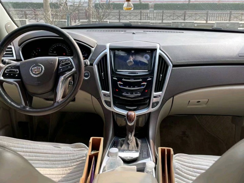 济南14年凯迪拉克SRX3