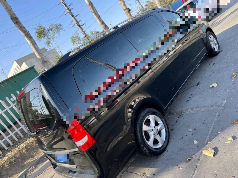 临沂17年奔驰威霆8