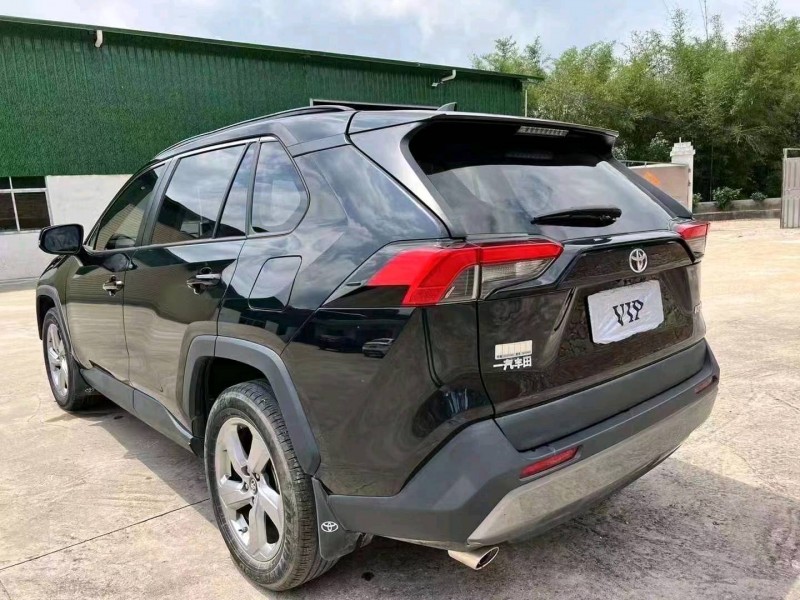 珠海20年丰田RAV4荣放7