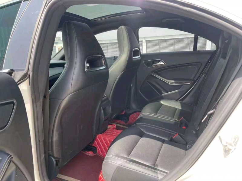 嘉兴17年奔驰CLA7