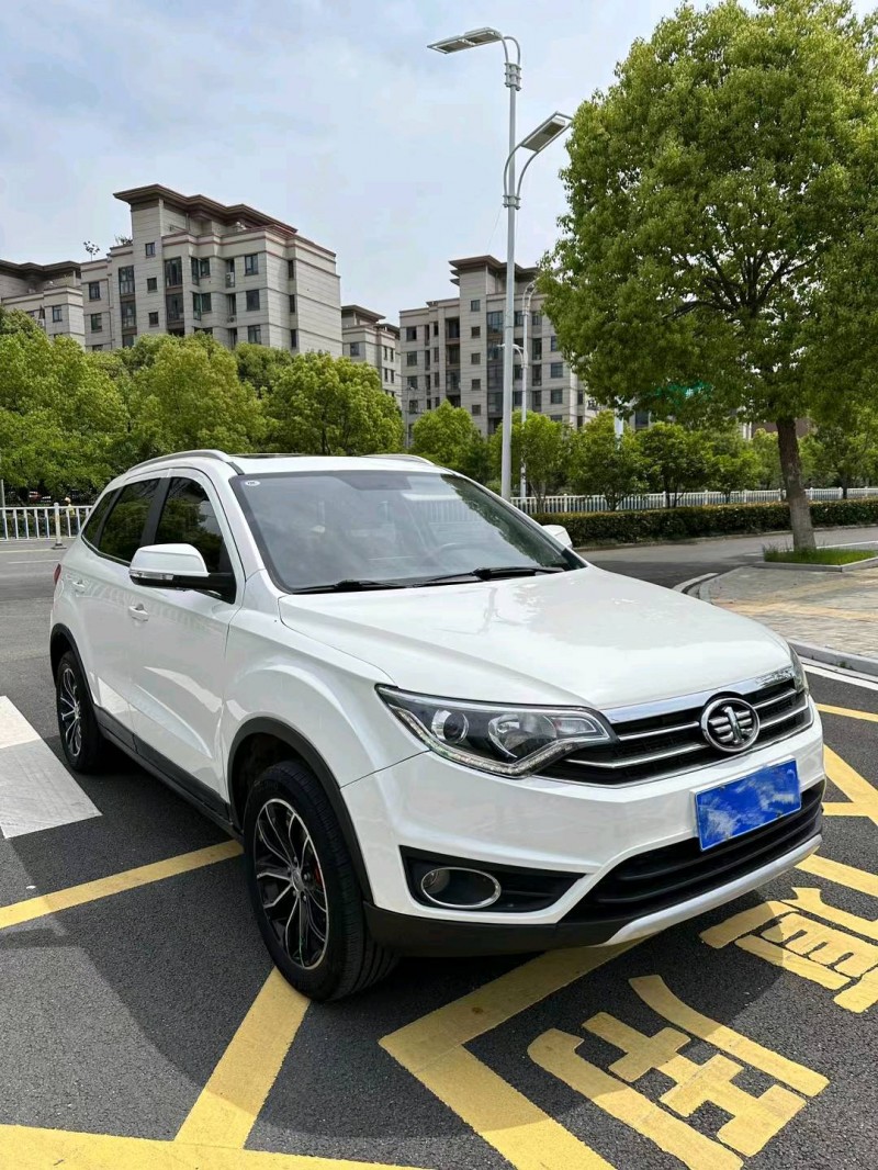 淮南16年一汽森雅R74