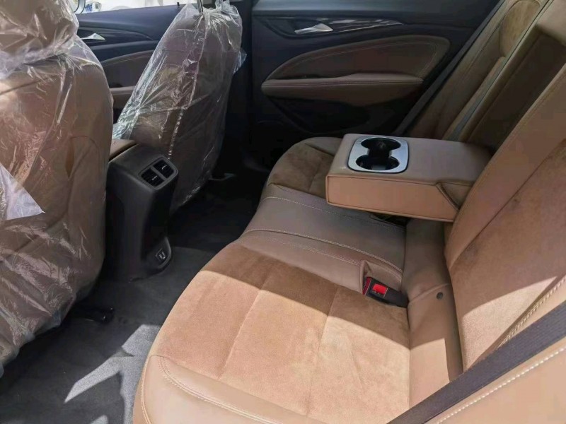 淮南23年别克君威4