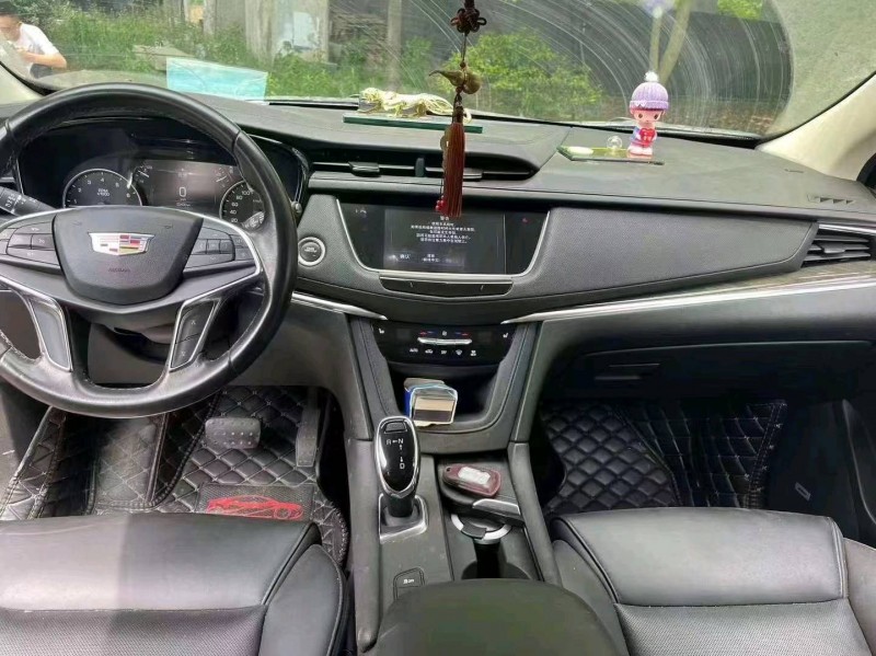 嘉兴19年凯迪拉克XT58